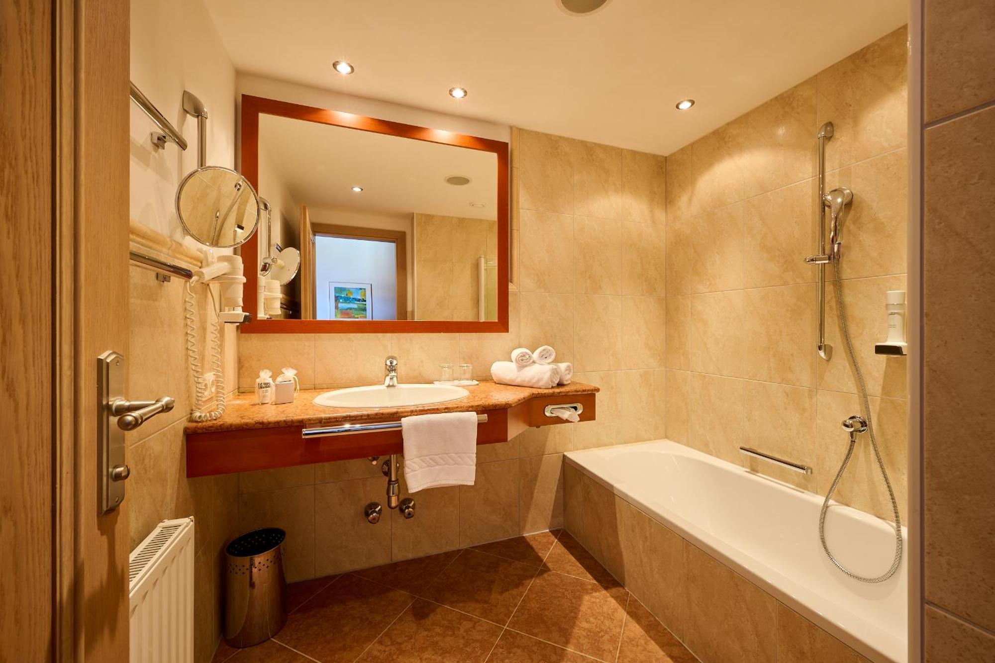 Landhotel Schermer Вестендорф Екстериор снимка